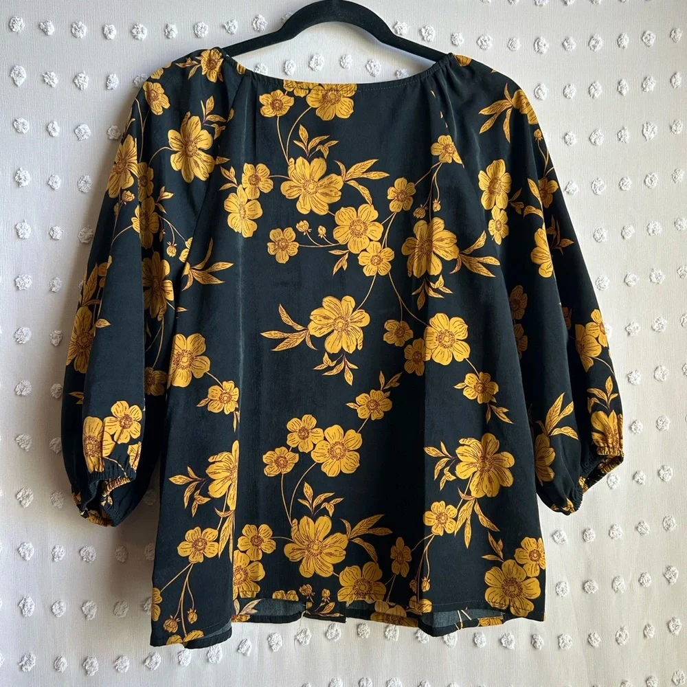 Sanctuary Floral Button Front 3/4 Balloon Sleeve Floral Top Sz M Black Yellow - Picture 2 of 5